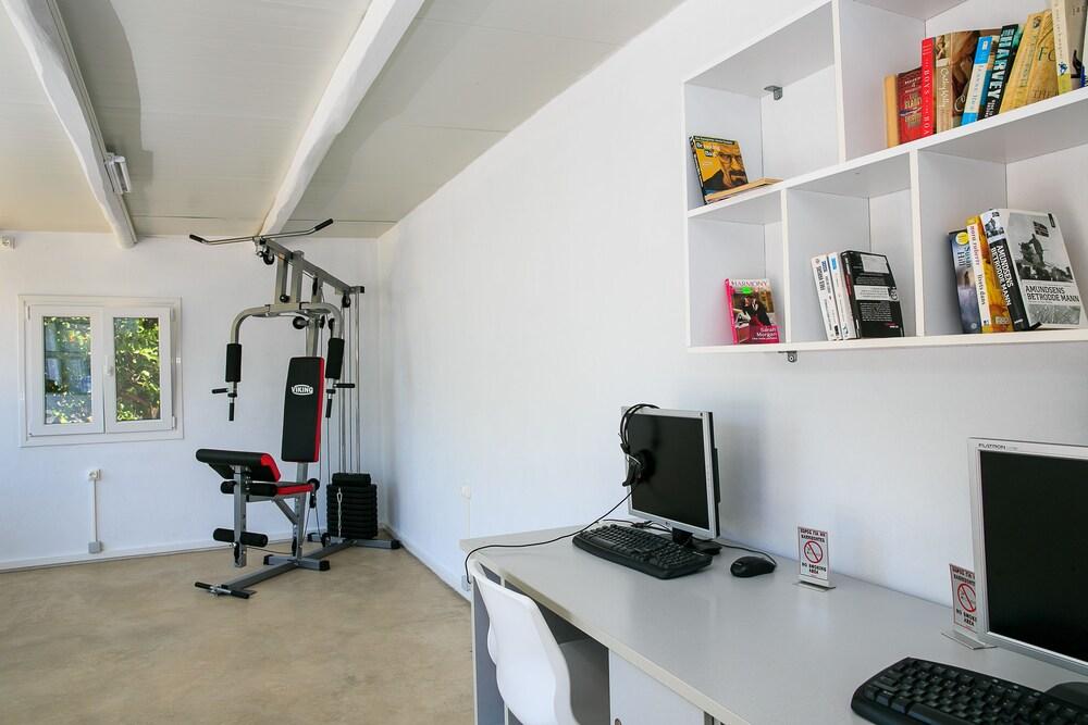 Ampeli Apartments Parikia  Ngoại thất bức ảnh